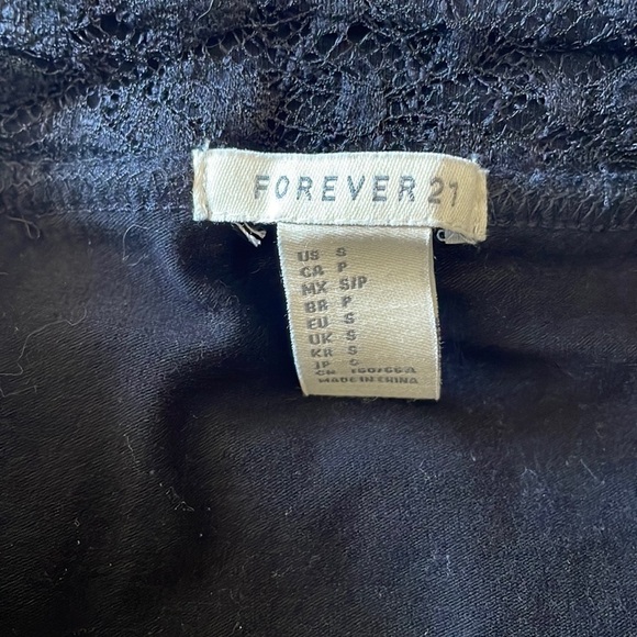 FOREVER 21 black lace pencil midi skirt in women’s small - Picture 2 of 8